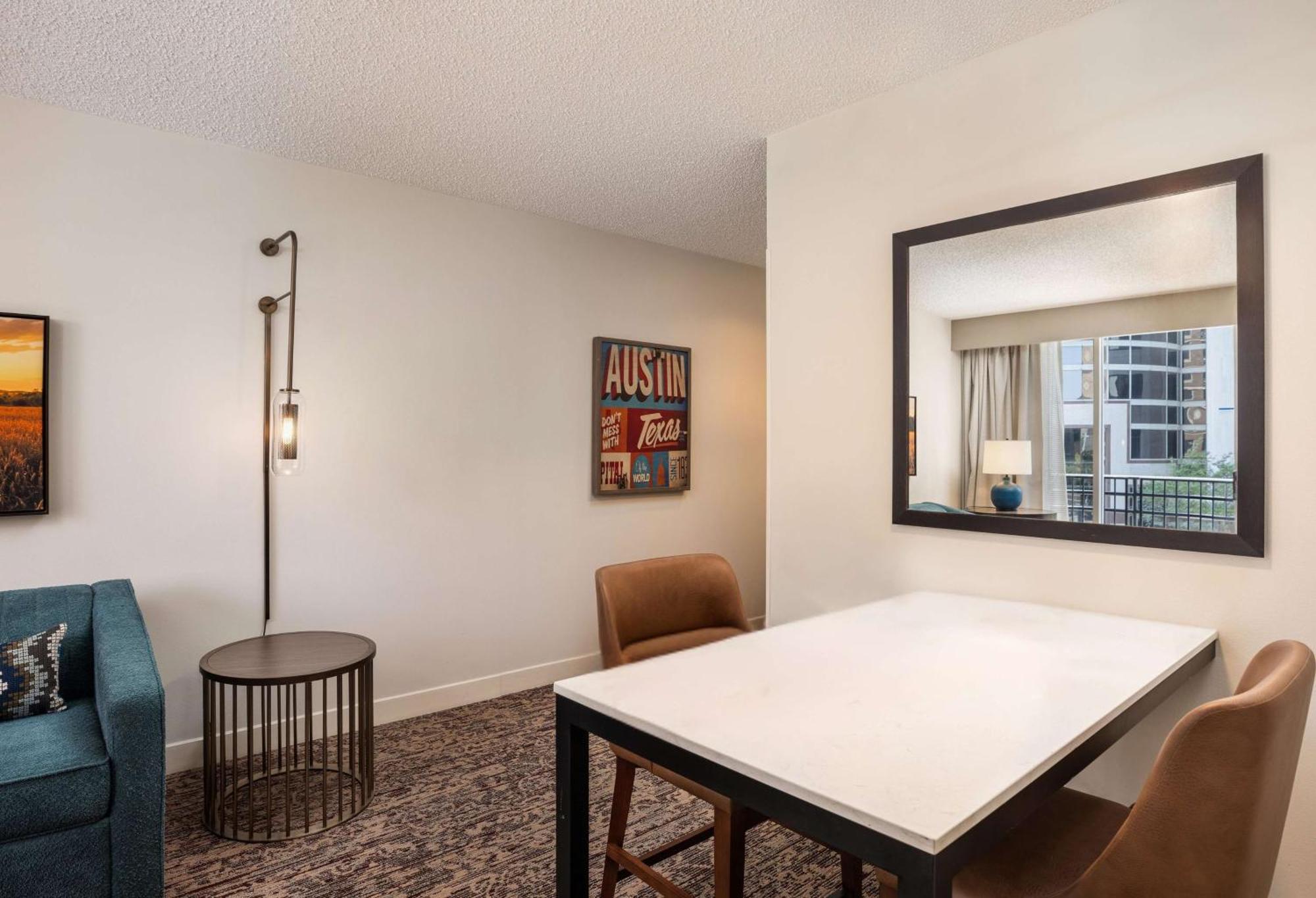Doubletree Suites By Hilton Austin Downtown Capitol Luaran gambar