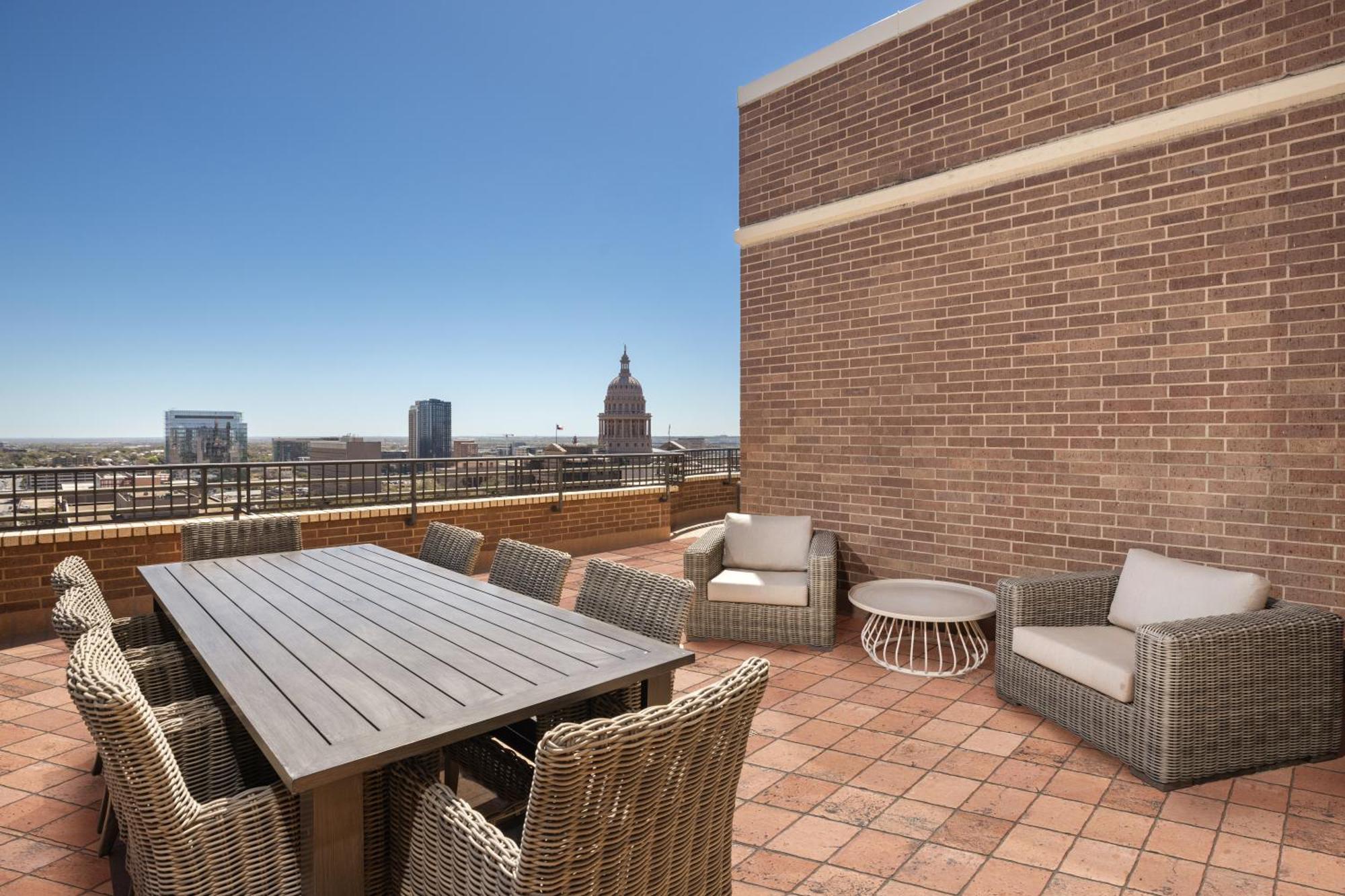 Doubletree Suites By Hilton Austin Downtown Capitol Luaran gambar