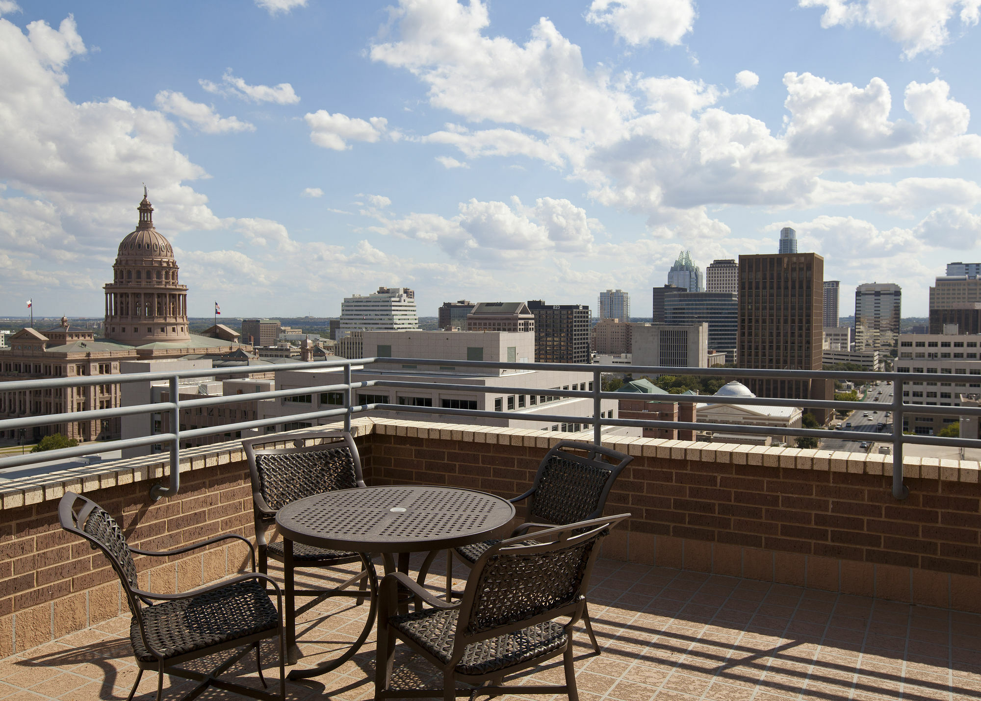 Doubletree Suites By Hilton Austin Downtown Capitol Kemudahan gambar